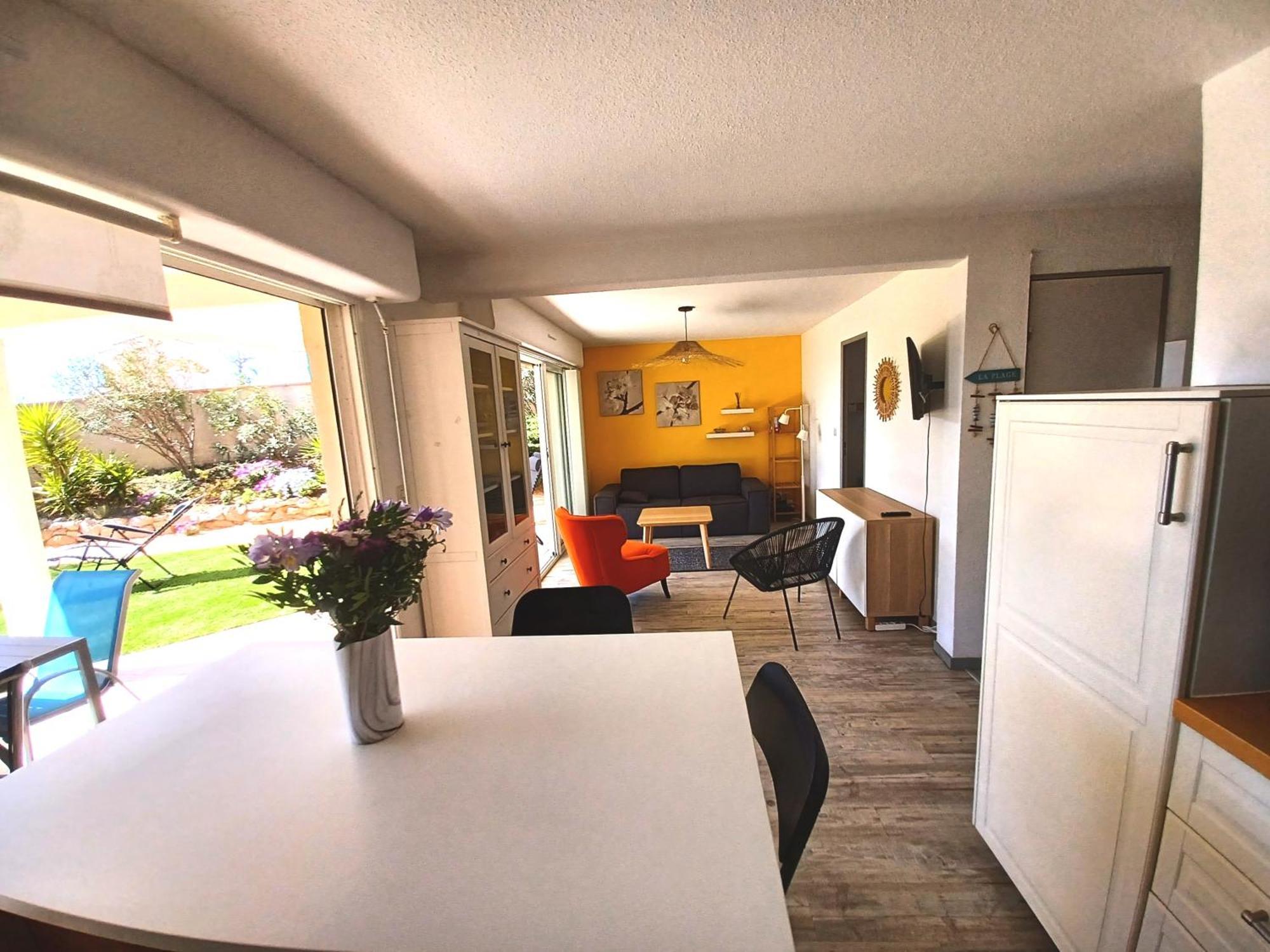 Plain-Pied Jardin 6 Personnes Clim Vue Mer Parking Wifi Terrasse Piscine Dans La Residence Saint-Pierre-la-Mer  Εξωτερικό φωτογραφία